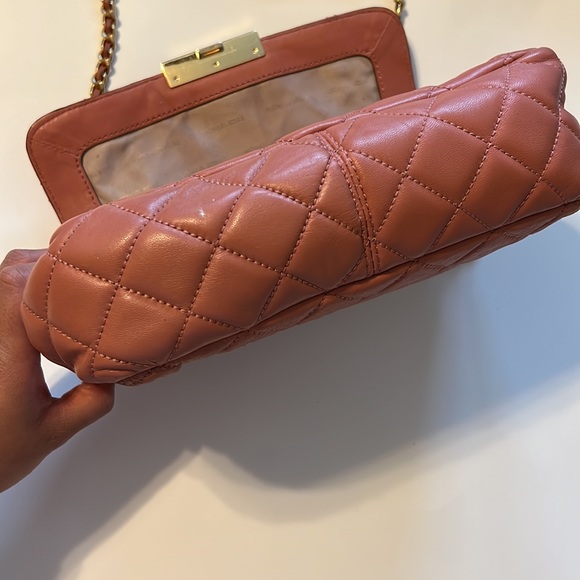 Michael Kors Sloan Quilted Mauve Bag - Picture 13 of 15